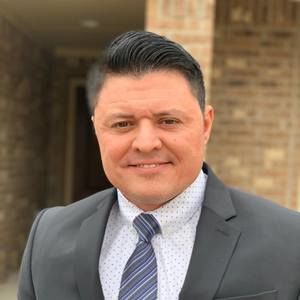 Meet your Posher, Gustavo